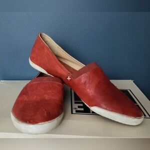 Frye Melanie Slip-On Flats Cognac Leather Size 8 | Discontinued Style